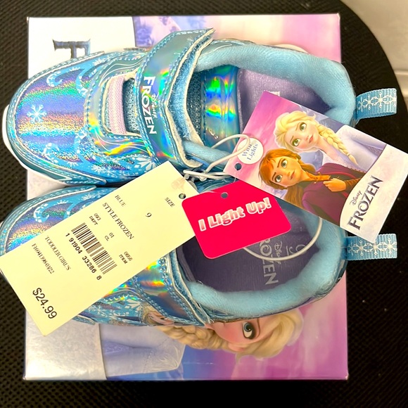 NWT DISNEY Frozen Light-Up Shoes Sz 9 Girls - Picture 5 of 7